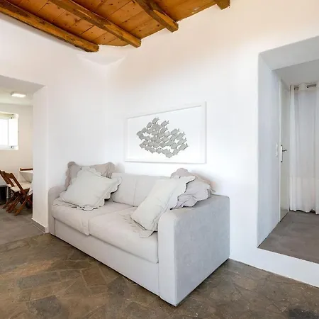 Superb Historic Cycladean With View In Paros! * Páros